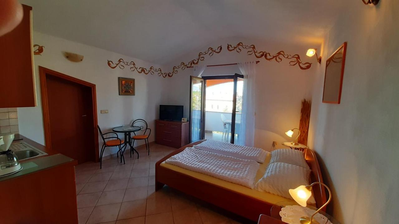 Villa Linet Фунтана Экстерьер фото